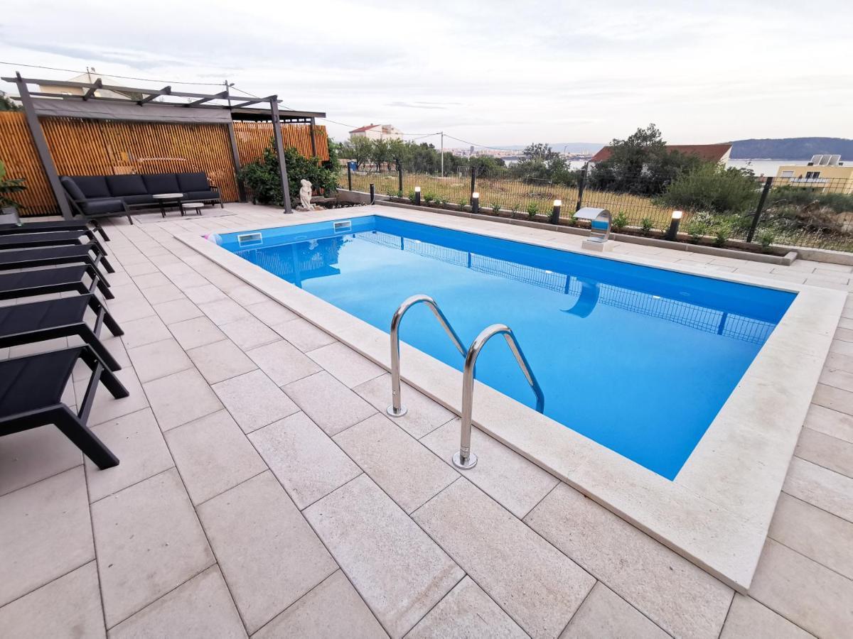 A4 Apartmani Kevic Kaštela المظهر الخارجي الصورة