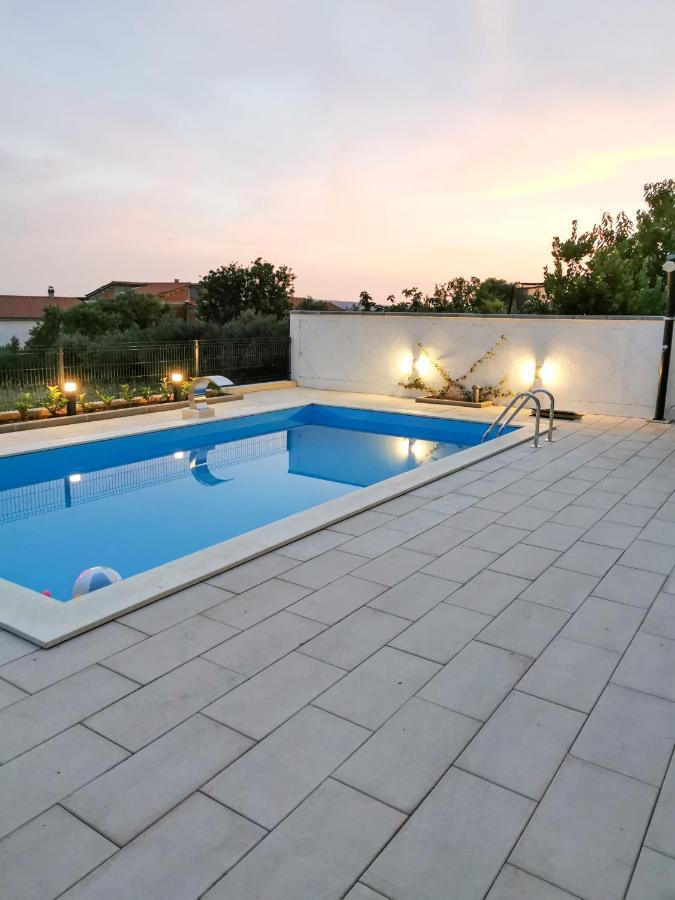 A4 Apartmani Kevic Kaštela المظهر الخارجي الصورة