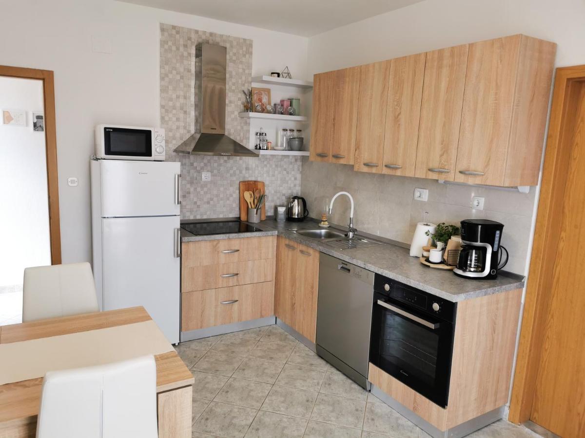 A4 Apartmani Kevic Kaštela المظهر الخارجي الصورة